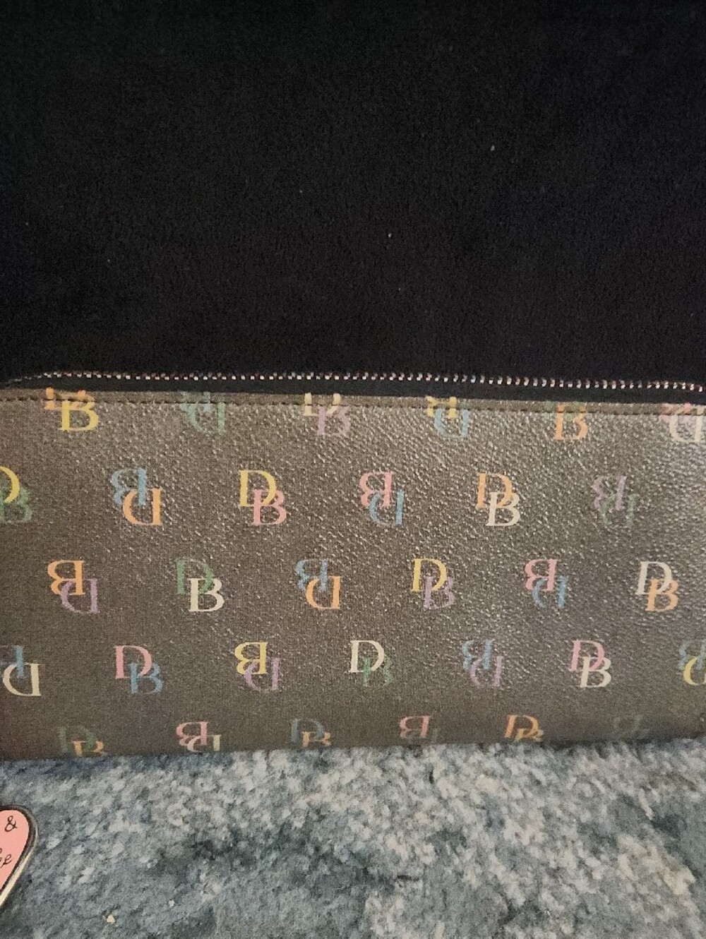 Dooney & BourkeY2K Vintage Black Wallet with Multicolor DB Logo - Picture 3 of 5